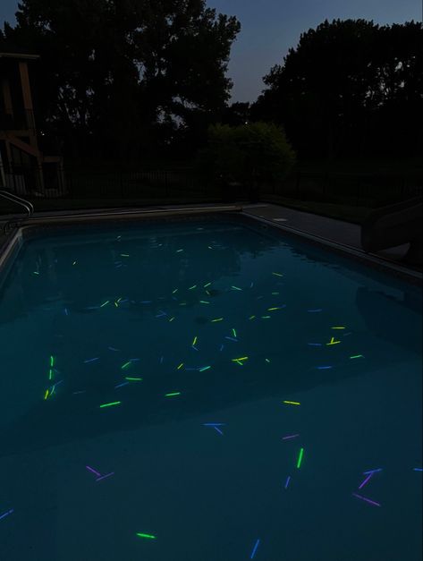 Glow Stick Pool, Glow Sticks In Pool, Night Pool Party, Night Swim, Pool Birthday, Night Swimming, Sixteenth Birthday, Glow Stick, Birthday Idea