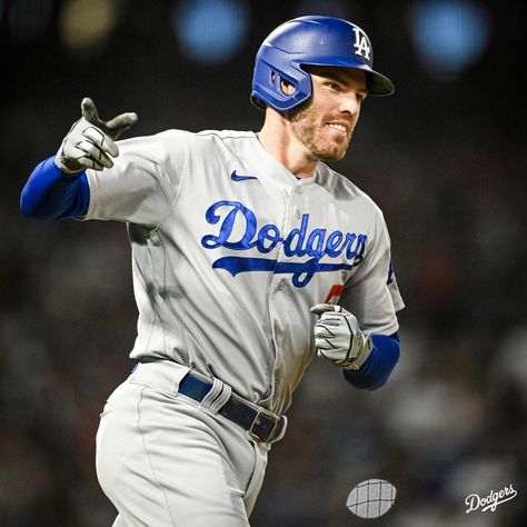 First NL team to 60 wins? Check. The post Los Angeles Dodgers: First NL team to 60 wins? Check…. appeared first on Raw Chili. Freddie Freeman, Atlanta Braves Baseball, Baseball Teams, Baseball Guys, Mookie Betts, Braves Baseball, Dodgers Baseball, Mlb Players, Sports Wallpapers