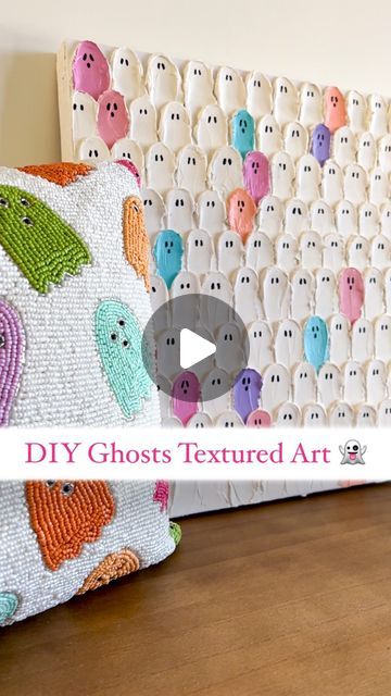 Diy Halloween Canvas Art, Ghost Diy Crafts, Ghost Plaster Art, Ghost Spackle Art, Textured Halloween Art, Halloween Canvas Art Diy, Halloween Texture Art, Diy Halloween Wall Art, Diy Fall Art