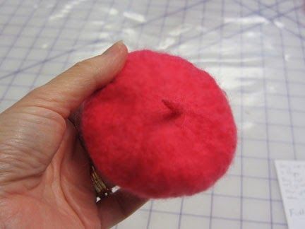 The Expressive Figures Of Janet Bodin: Felted Beret Tutorial Felt Beret Diy, How To Make A Beret Hat, Diy Beret Hat How To Make, How To Sew A Beret, How To Make A Beret Out Of Felt, Beret Tutorial, Diy Beret Hat, Doll Beret Pattern, How To Make A Beret