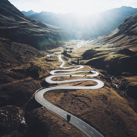 The endless winding roads of Switzerland Endless Road, Road Trip Europe, Beautiful Roads, Scenic Roads, Winding Road, Destination Voyage, Nature Travel, Beautiful Destinations, Cafe Racer