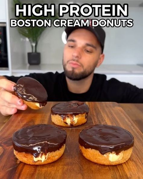 Protein Custard, High Protein Donuts, Vanilla Custard Filling, Cream Donut Recipe, Low Calorie Sweets, Blended Oats, Boston Cream Donut, Protein Donuts, Donut Recipe