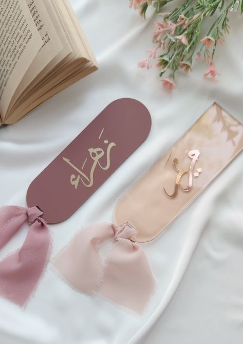 Modern & chic Arabic Gifts Ideas, Plexi Bookmark, Diy Doll Suitcase, Painted Mirror Art, Acrylic Bookmarks, Eid Card Designs, Acrylic Signage, Resin Crafts Tutorial, Acrylic Signs