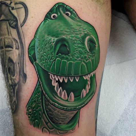 Cool Rex from Toy Story Tattoo by Peter Thethief Dory Tattoo, Rex Tattoo, Toy Story Tattoo, Tv Tattoo, Dinosaur Tattoo, Story Tattoo, Tattoo Disney, Cowgirl Tattoos, Disney Sleeve