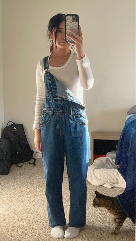 Blue denim overalls with white long sleeve shirt outfit idea summer spring aesthetic Long Denim Overalls, Overalls With White Shirt, Overalls Outfit With Long Sleeve, Blue Denim Overalls Outfit, Long Overalls Outfit Fall, White Long Sleeve Outfit Ideas, Denim Overalls Aesthetic, Overalls And Long Sleeves Outfit, Overalls Outfit Sweater