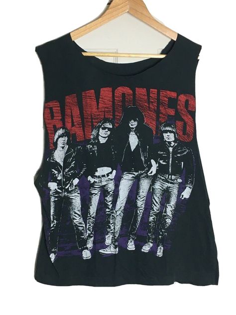 Vintage 90s Ramones shirt  M Pit to Pit 24in Top to Bottom 24in  These items are all hand selected, There will be slight wear consistent with the garments age. I only sell, The Highest of quality. I will describe the item to my fullest ability. I also want to offer Complete Customer Satisfaction. Thank You for shopping at AMERICAN ICON VINTAGE. 90s Band Shirts, Punk Rock Concert, 90s Tank Top, Vintage Rock Shirt, Band T-shirts & Tank Tops, Ramones Shirt, Band Tank Tops, Vintage Metallica Shirt, Clothes Men