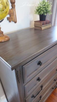 Grey Dresser, Painted Bedroom Furniture, Refinished Furniture, Furniture Rehab, Chalk Painting, Distressed Furniture, Furniture Refinishing, Furniture Paint, Paint Projects