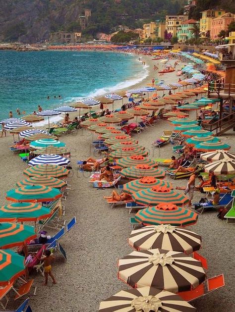 Beaches - Italy Monterosso Beach, Trip Italy, Italy Tourism, Comer See, Italy Beaches, Europe Italy, Destinations Travel, Italy Trip, Travel Italy