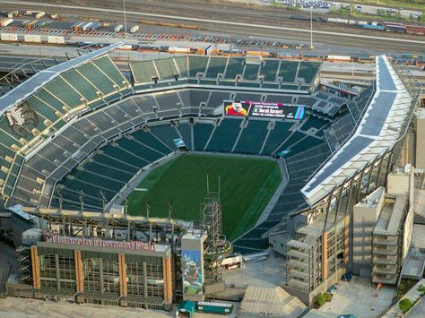 Lincoln Financial Field Philadelphia PA Fly Eagles Fly Philadelphia, Nfl Stadium, Major League Baseball Stadiums, Philly Sports, Lincoln Financial Field, Mlb Stadiums, Nfl Stadiums, Chicago Bears Football, Stadium Design