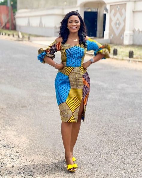 Short Gown: Short off-shoulder sleeve slitted pencil short gown Owambe Styles, African Gowns, Ankara Dress Styles, African Print Dress Ankara, Ankara Gowns, African Styles, Short African Dresses, African Fashion Skirts, African Dresses Modern