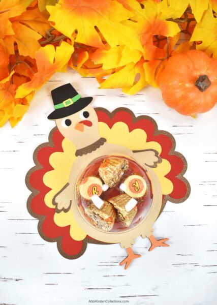 Thanksgiving Candy Crafts, Thanksgiving Food Crafts, Pumpkin Candy Holder, Thanksgiving Candy, Cat Candy, Fall Candy, Fun Fall Crafts, Candy Ornaments, Monthly Crafts