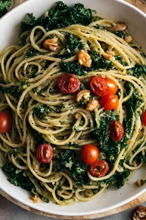 Kale Pasta Recipe, Walnut Pasta, Kale Pesto Pasta, Veg Meals, Kale Pasta, Green Pasta, Quick Pasta Recipes, Italian Chopped Salad, Kale Pesto