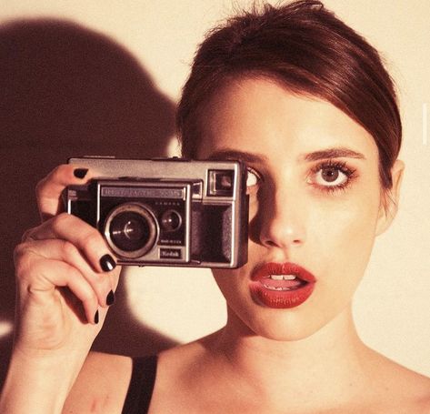 Emma Roberts Pfp, Pfp Profile Pictures, 2010 Aesthetic, Girls Support Girls, Felicity Jones, Girls Pin, Cover Photo Quotes, Picture Icon, January 26