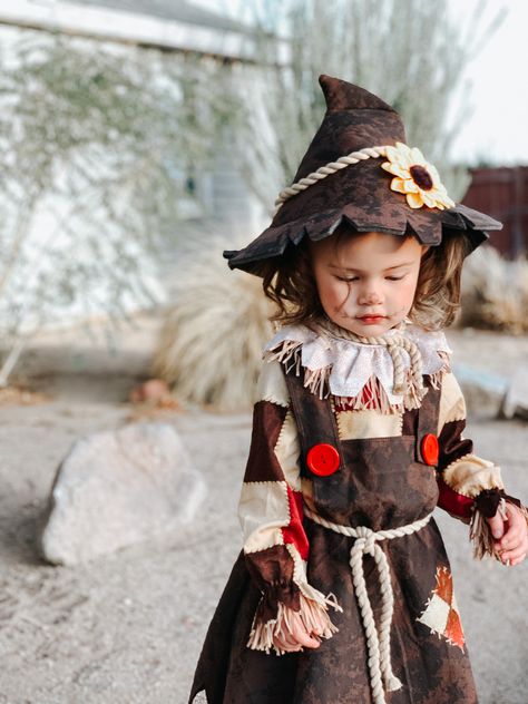 #Halloween #costume #scarecrow #makeup #toddler #october Halloween Costume Scarecrow, Scarecrow Makeup, Scarecrow, Halloween Costume, Victorian Dress, Prom, Halloween, Makeup, Make Up