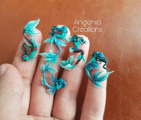 Mini Mermaids polymer clay doll figurine - polymer clay miniatures dolls Fimo Diy, Polymer Clay Tutorials, Diy Polymer Clay, Polymer Clay Miniature, Polymer Clay Fairy, Polymer Clay Figures, Clay Dragon, Clay Fairies, Toy Art