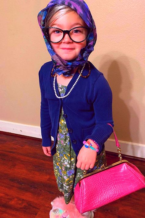 Look 100 Years Old 100th Day, 100tg Day Of School Costume, Easy 100 Days Of School Ideas Dress Up, Dress Like 100 Years Old Kids Girl, Dress 100 Years Old Kids, Diy 100 Year Old Costume For Kids, 100th Day Of School Dress Up Girl, 100 Days Of School Old Lady Outfits, Dress Up Like 100 Years Old