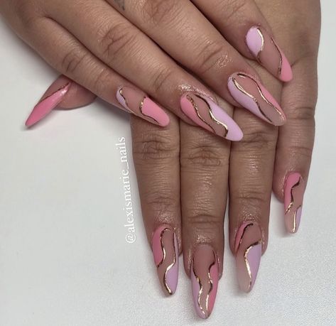 Cute Almond Shape Nails Designs, Mother Day Nails Designs Almond, Mothers Day Nails Ideas Almond, Almond Nails Abstract Designs, Purple And Pink Nails Ideas, Cute Almond Nails Pink, Cute Long Almond Nails, Cool Almond Nails Designs, Almond Nails Designs Purple