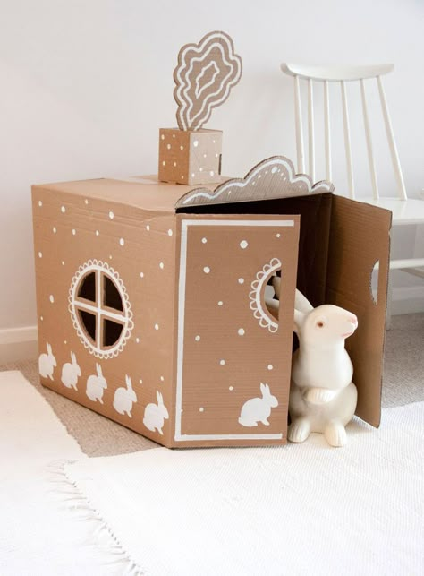 Cardboard Houses For Kids, Cardboard Box Houses, Cardboard Play, Mommo Design, Cardboard Playhouse, Carton Diy, Cardboard Toys, Handmade Charlotte, Bunny House