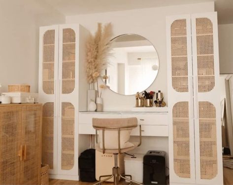 Neutral Makeup Vanity, Boho Makeup Table, Boho Bedroom Makeup Table, Boho Makeup Storage, Dresser As Vanity, Dressing Table Area, Rattan Dressing Room, Boho Makeup Vanity Ideas, Boho Dressing Table