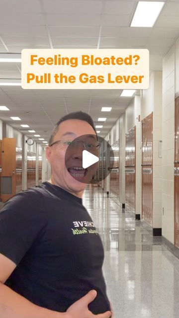 Achieve Integrative Health on Instagram: "Feeling bloated then you want to pull the gas lever. This is for gas stuck in your large intestine. Will do another post for gas stuck in the small intestine, but this post is for the large intestine their are nerves that run along your index finger that are connected to your large intestine so you want to pull a massage around your index finger to stimulate blood circulation to your large intestines. This will initiate the release of gas from your large intestine before you do this make sure you warn the people around you that you are about to release the gas#achieveintegrativehealth #theacusensei" Stretches To Release Gas, Stretches To Relieve Gas, How To Get Rid Of Gas, Stomach Massage For Gas, How To Get Rid Of Gas Pains Fast, How To Release Gas From Stomach, Accupressure Point For Gas Relief, Release Gas From Stomach, How To Stop Gas