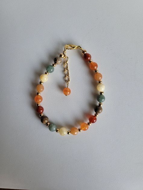 Fall Themed Beaded Bracelet, Fall Bracelets Diy, Beaded Fall Jewelry, Autumn Accessories Jewelry, Fall Inspired Jewelry, Diy Fall Jewelry Ideas, Fall Jewelry Trends 2024, Fall Beaded Bracelet, Colorful Beaded Bracelet