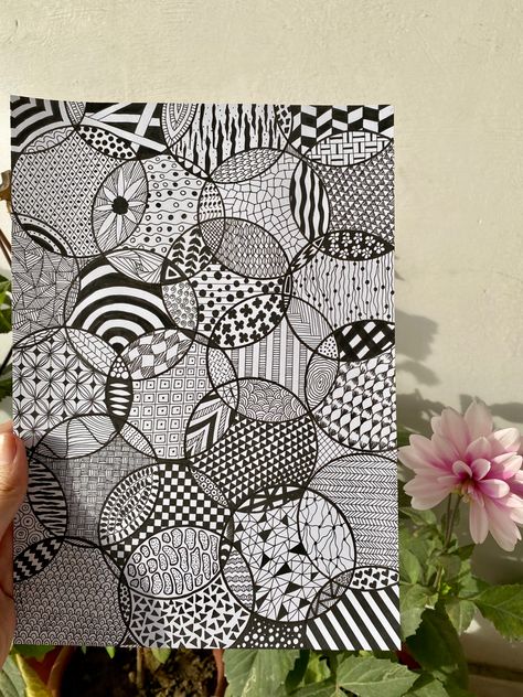 Doodle Full Page, Doodle Art Patterns, Zen Tangle Patterns, Composition Of Lines, Zantangle Art, Doddle Art, Zen Doodle Patterns, Easy Mandala Drawing, Mandala Art Therapy