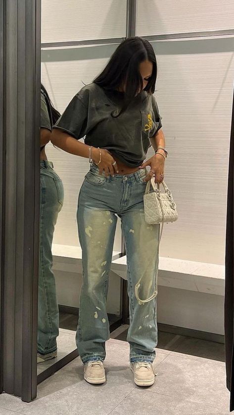 Vintage Wash Jeans, Streetstyle Outfit, Fit Ideas, Streetwear Fashion Women, Cute Everyday Outfits, Baddie Outfits Casual, Fashion Streetwear, Lookbook Outfits, Street Style Outfit