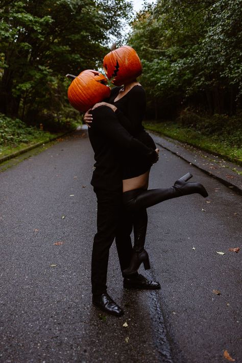 Here's some more awesome spooky pumpkin-filled engagement photos for you to enjoy! If you're interested in your own pumpkin-head engagement photos, click the link below and let's make it happen! . . . #pumpkinheadengagementphotos #pumpkinheadphotos #seattleengagement #seattleelopementphotographer #washingtonelopementphotographer Halloween Photoshoot For Couples, Halloween Photos Couple, Jack O Lantern Couples Pictures, Pumpkin On Head Photoshoot Couple, How To Do Pumpkin Head Photoshoot, Spooky Halloween Couples Shoot, Halloween Pumpkin Head Photoshoot Couple, Cute Halloween Couple Pictures, Spooky Anniversary Photos