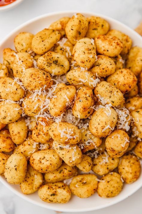 Air Fryer Gnocchi - cravingsmallbites.com Beautiful Air Fryer, Air Fryer Gnocchi, Gnocchi Recipes Healthy, Air Fryer Potato, Easy Air Fryer Recipes, Air Fryer Recipes Appetizers, How To Cook Gnocchi, Air Fryer Recipes Vegetarian, Recipes Air Fryer