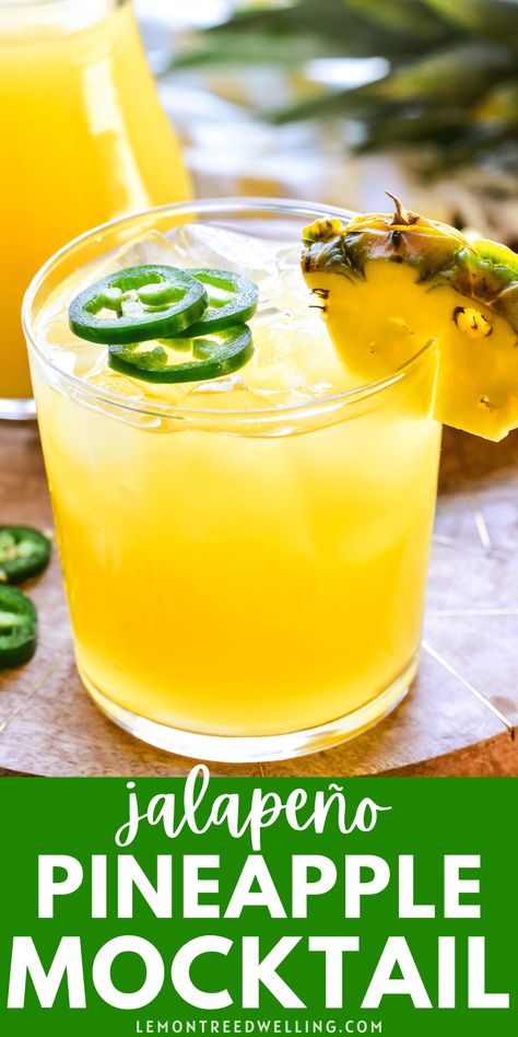 Flaming Pineapple Mocktail, Drinks For A Crowd Nonalcoholic, Pineapple Mocktail Non Alcoholic, Pineapple Drinks Nonalcoholic, Jalapeno Mocktail, Pineapple Mocktails, Jalapeno Lemonade, Jalapeño Pineapple, Homemade Beverages