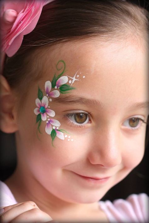 Nadine's Dreams Face Painting - Photo Gallery Medieval Face Paint Ideas, Eye Face Paint, Easter Face Paint, Easy Halloween Face Painting, Face Painting Flowers, Eye Face Painting, Fairy Face Paint, Bodysuit Tattoos, Festival Face Paint