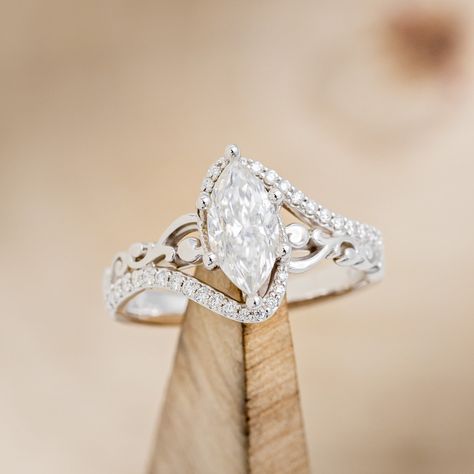 Pretty Engagement Rings, Ring Inspo, Staghead Designs, Marquise Diamond Ring, Future Engagement Rings, Moissanite Engagement Ring Oval, Dream Engagement Rings, Ring With Diamond, Detailed Ring