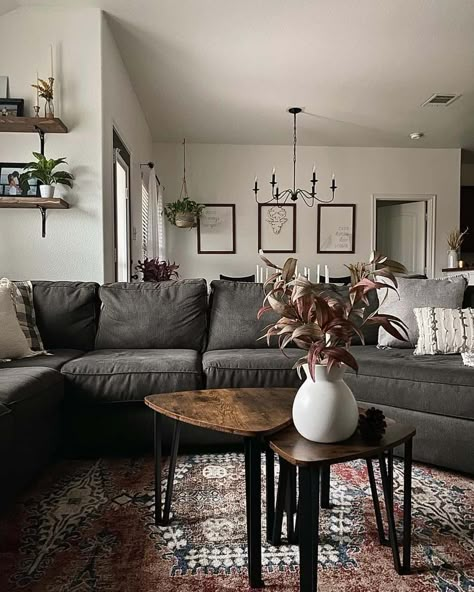 Charcoal Sofa Living Room, Dark Couch Living Room, Dark Grey Sofa Living Room, Dark Grey Couch, Gray Sectional Living Room, Dark Grey Couch Living Room, Gray Sofa Living, Dark Grey Couches, Couch Living Room Ideas