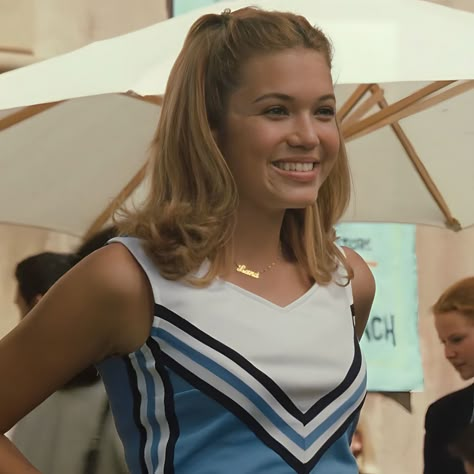 mandy moore as lana thomas in the princess diaries (2001) Princess Diaries Icons, Movie Core, The Princess Diaries 2001, Princes Diaries, Princess Diaries 2, The Princess Diaries, 2000s Girl, Mean Girl, Teen Witch