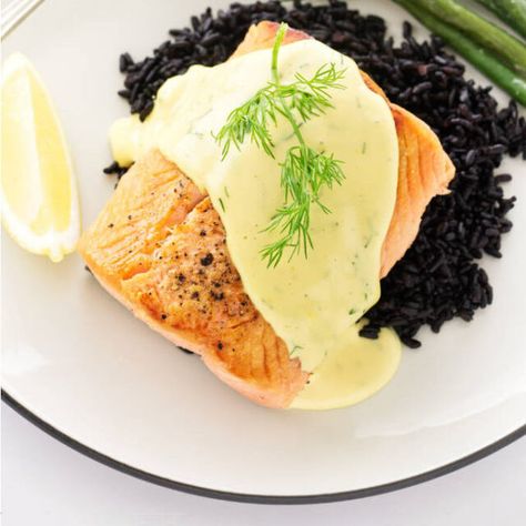 Pan-Seared Salmon with Dill Hollandaise Sauce - Savor the Best Salmon With Hollandaise Sauce, Cooking Black Rice, Salmon With Dill, Hollandaise Recipe, Easy Hollandaise Sauce, Steam Veggies, Pan Seared Salmon, Seared Salmon, Hollandaise Sauce