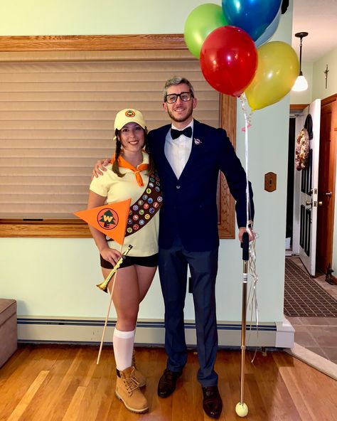 Carl And Russell Costume Couple, Russell And Carl Costume, Carl And Russell Costume, Pixar Characters Costumes, Russel Costume, Disfraz Up, Pixar Halloween Costumes, Russell Up Costume, Carl Costume