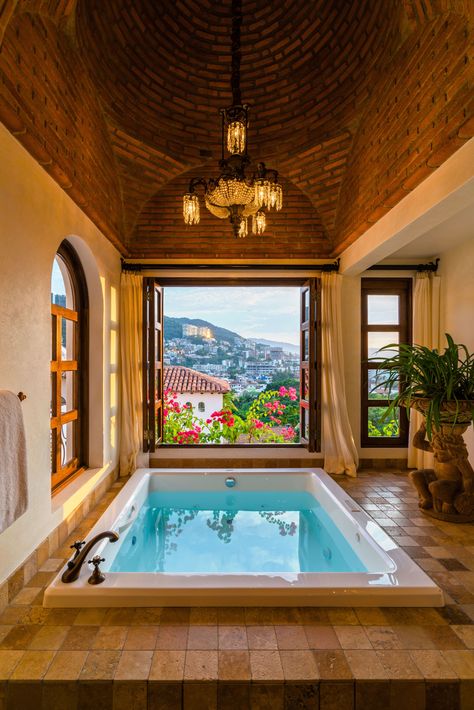 This Hotel Used To  Be Elizabeth Taylor and Richard Burton's Love Nest Open Air Restaurant, Marble Tub, Stunning Hotels, Spa Rooms, Hotel Interior Design, Beautiful Pools, Hotel Interior, Pool Tile, Beautiful Hotels