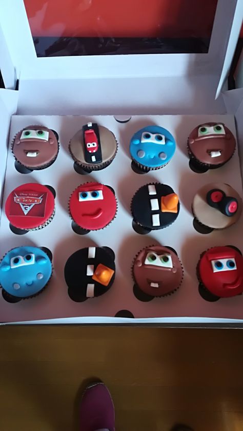 Cars Movie Cupcakes, Luca Cupcakes, Birthday Gift For Bf, Disney Cars Cupcakes, Levi Birthday, Movie Cupcakes, Twin Things, Hunter Birthday, Cars Cupcakes