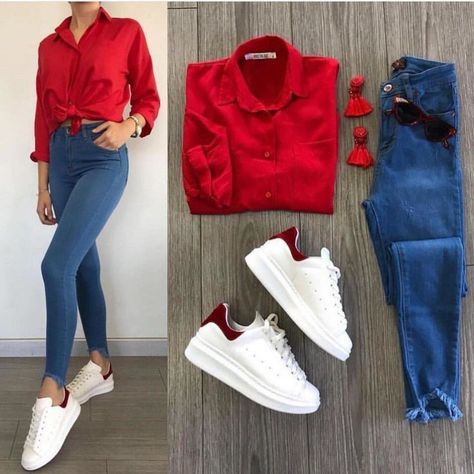 Áo Blu, Outfits Con Jeans, Dresses Casual Winter, Causual Outfits, Casual Work Outfits, Work Outfits Women, Girls Fashion Clothes, Fashion Mode, Mode Inspiration