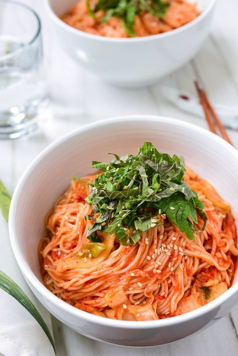 Kimchi Bibim Guksu (Spicy Cold Noodles with Kimchi) Noodles With Kimchi, Spicy Cold Noodles, Cold Noodles Recipes, Bibim Guksu, Asian Potluck, Korean Bapsang, Kimchi Noodles, Asian Noodle Dishes, Asian Side Dishes