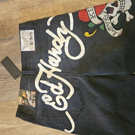 Ed Hardy Wide Leg Jeans Es Hardy Jeans, Ed Hardy Clothes, Emo Jeans, Airbrush Clothes, Graphic Jeans, Ed Hardy Jeans, Grunge Jeans, Birthday Fits, Baggy Clothes