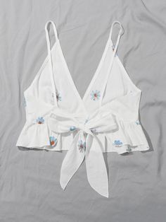 Embroidered Cami Top, Shein Brasil, Lingerie Inspiration, Desi Fashion Casual, Top Shein, Diy Fashion Clothing, Fashion Attire, Fashion Hacks Clothes, Diy Couture