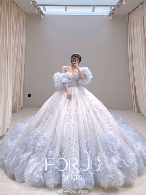 ball gown wedding dress aesthetic Korean Wedding Dress, Florida High School, Booker T Washington, Big Wedding Dresses, Wedding Dresses Princess Ballgown, Pretty Quinceanera Dresses, Sparkle Wedding Dress, Gowns Dresses Elegant, Fancy Wedding Dresses