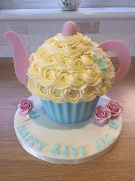 Tea Pot Birthday Cake, Tea Party Cake Ideas Girl Birthday, Tea Pot Cake Ideas, Tea Party Cake Birthday, Tea Party Birthday Cake, High Tea Birthday Party, Tea For Two Party, Tea Pot Cake, Giant Cupcake Ideas