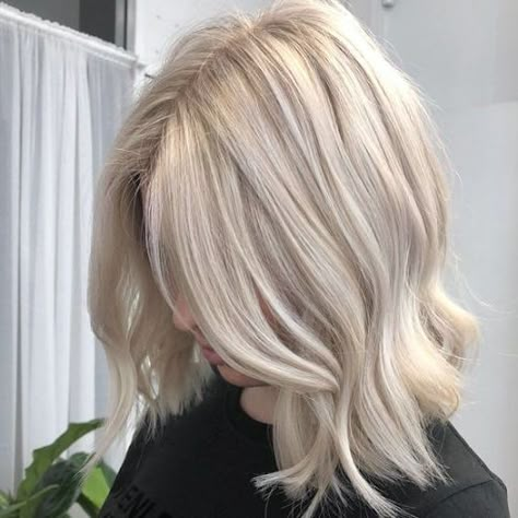 Cream Blonde Hair, Champagne Blond, Champagne Blonde Hair, Balayage Blond, Cream Hair, Honey Blonde Hair, Ash Blonde Hair, Blonde Hair Inspiration, Balayage Hair Blonde