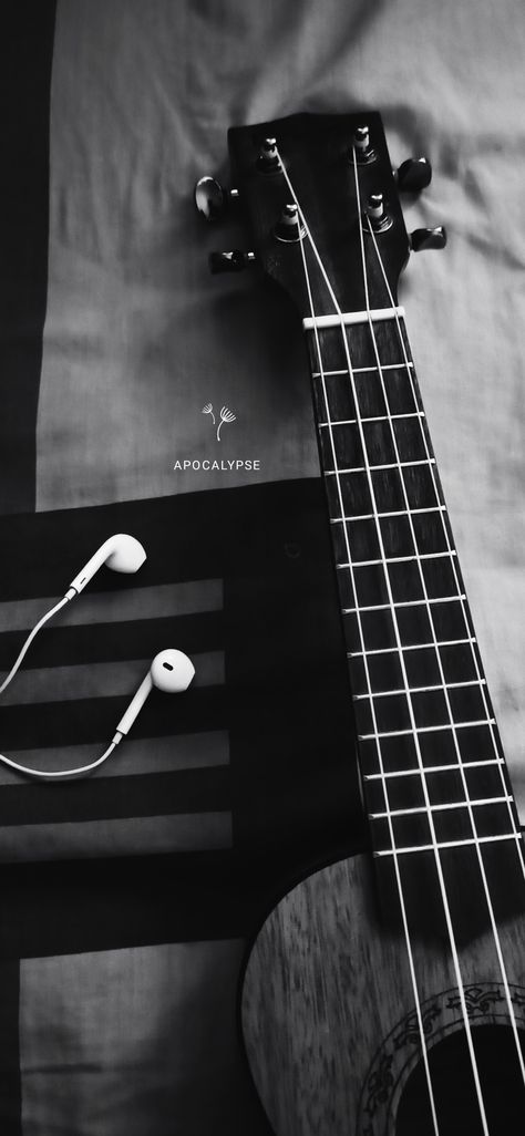 Ukulele guitar Ukelele Wallpapers, Ukulele Aesthetic Wallpaper, Guitar Wallpaper Aesthetic, Aesthetic Guitar Wallpaper, Black Guitar Aesthetic, Ukulele Wallpaper, Ukulele Tumblr, Guitar Aesthetic Wallpaper, Guitar Art Diy