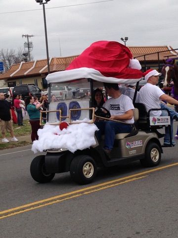 Scooter Decorations, Christmas Trunk Or Treat Ideas, Trunk And Treat, Christmas Trunk Or Treat, Golf Cart Decorations, Christmas Parade Floats, Trunk Or Treat Ideas, Holiday Car, Holiday Parades