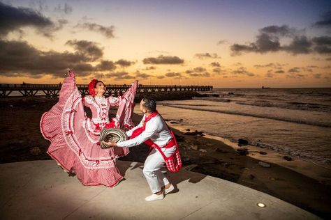 Celebración en el nuevo muelle de Puerto Colombia el Día Nacional de la Cumbia, febrero 2/2022 #Revistaoccidental Travel South, South America Travel, South America