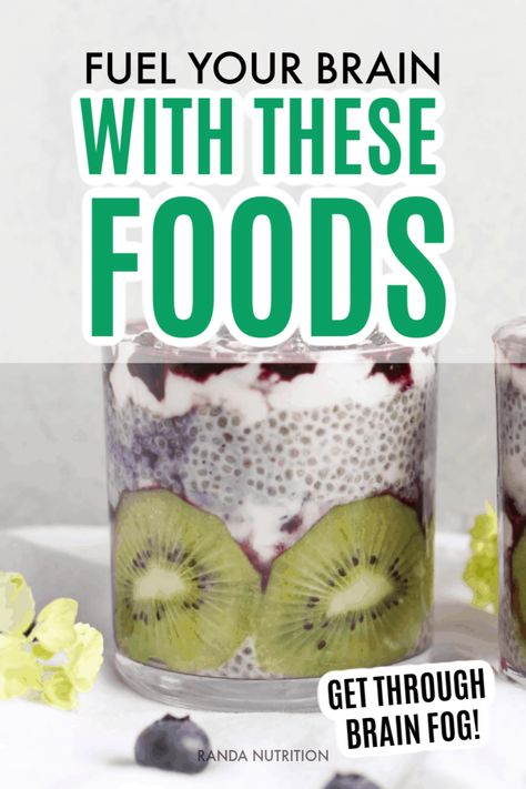 Looking for a burst of energy or brain fog relief?  Eat these foods to fuel your brain and feel so much better. Brain food includes healthy fats ands bright colored fruits and vegetables. Includes brain healthy recipes to make it easy and to give you energy to push through your workout. #nutritiontips #brainfood Healthy Habits Challenge, Good Brain Food, Whole Grain Foods, Post Workout Smoothie, Workout Smoothies, Yellow Teeth, Mindful Parenting, Grain Foods, Fatty Fish