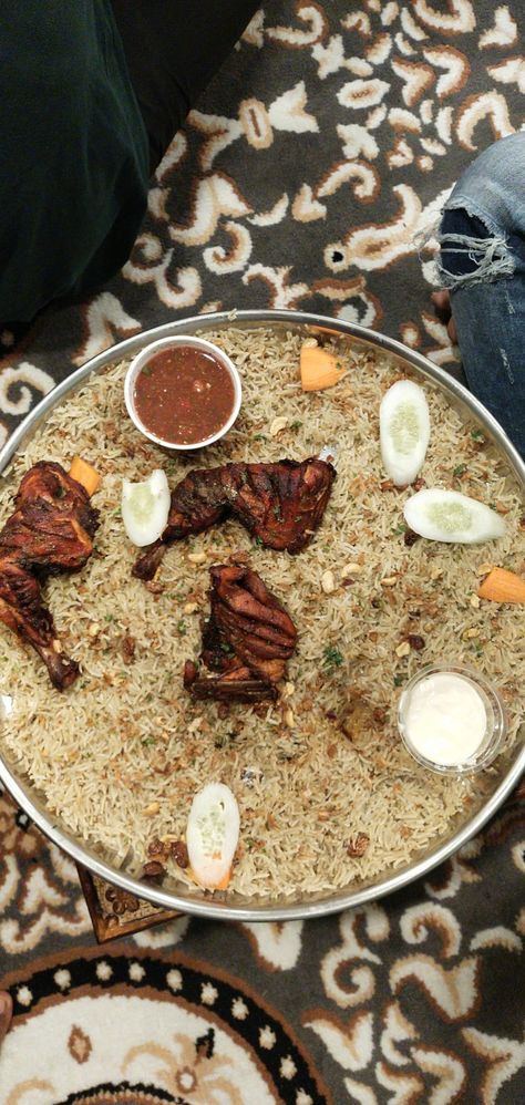 Hyderabadi Mandi biryani 🤩 Mandi Snap Pics, Mandi Snap Food, Aftari Dishes Pic Snapchat, Mandi Food, Mandi Biryani, Funny Snapchat, Food Captions, Snap Snapchat, Time Pass